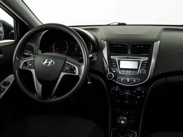 Hyundai Solaris I Рестайлинг с пробегом 2015 года, цена 860 000 рублей, 185250 км, седан, Автокод Объявления