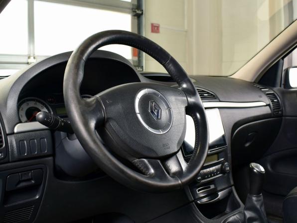 Renault Laguna II Рестайлинг с пробегом 2006 года, цена 479 995 рублей, 218209 км, универсал, Автокод Объявления