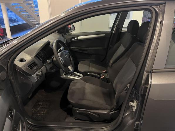 Opel Astra H Рестайлинг с пробегом 2010 года, цена 595 000 рублей, 166220 км, хэтчбек, Автокод Объявления