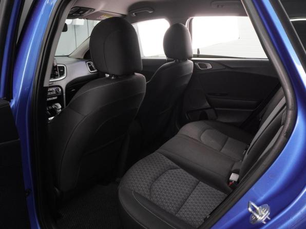 Kia Ceed III с пробегом 2021 года, цена 1 869 000 рублей, 80116 км, универсал, Автокод Объявления