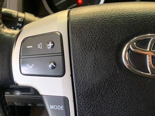 Toyota Land Cruiser 200 Series Рестайлинг 1 с пробегом 2014 года, цена 2 900 000 рублей, 303227 км, внедорожник, Автокод Объявления
