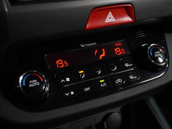 Kia Sportage III с пробегом 2010 года, цена 1 069 000 рублей, 216007 км, внедорожник, Автокод Объявления