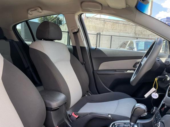 Chevrolet Cruze I Рестайлинг с пробегом 2012 года, цена 637 000 рублей, 233118 км, хэтчбек, Автокод Объявления