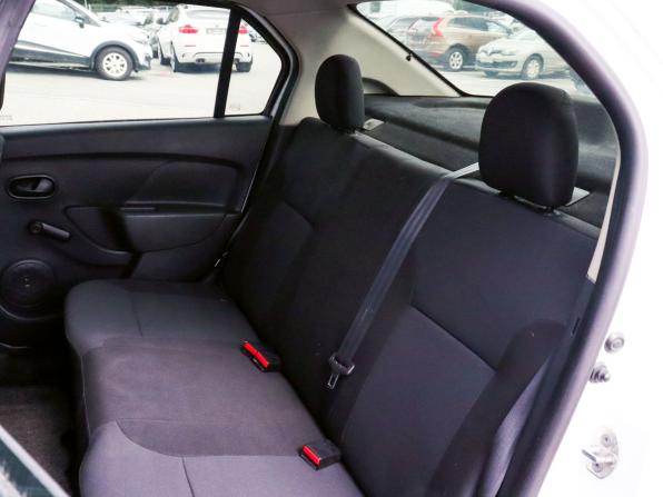Renault Logan II с пробегом 2015 года, цена 556 000 рублей, 203465 км, седан, Автокод Объявления