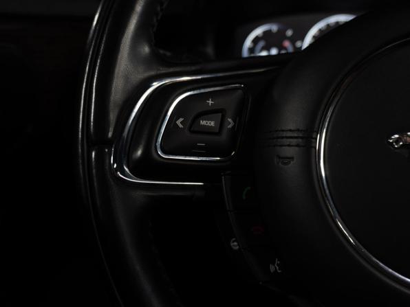 Jaguar XJ IV (X351) Рестайлинг с пробегом 2017 года, цена 2 777 000 рублей, 90010 км, седан, Автокод Объявления