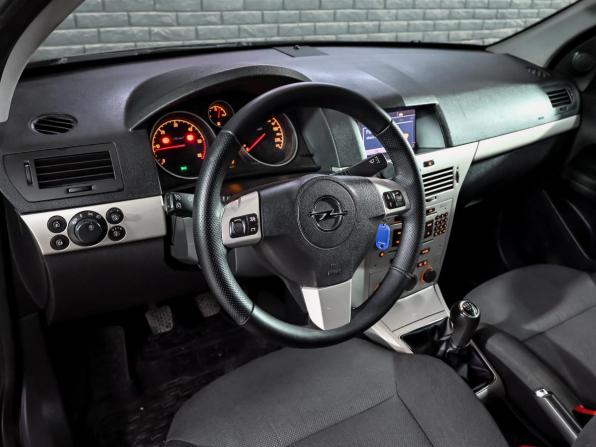 Opel Astra H с пробегом 2007 года, цена 300 000 рублей, 206497 км, универсал, Автокод Объявления