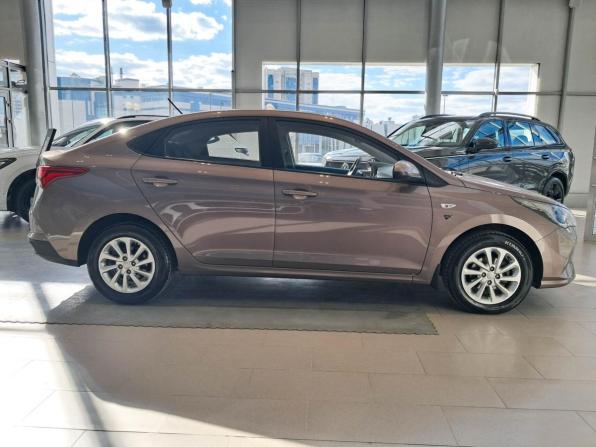 Hyundai Solaris II Рестайлинг с пробегом 2021 года, цена 1 813 000 рублей, 40371 км, седан, Автокод Объявления