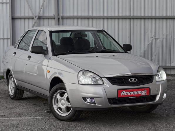Lada (ВАЗ) Priora I с пробегом 2009 года, цена 330 000 рублей, 215040 км, седан, Автокод Объявления