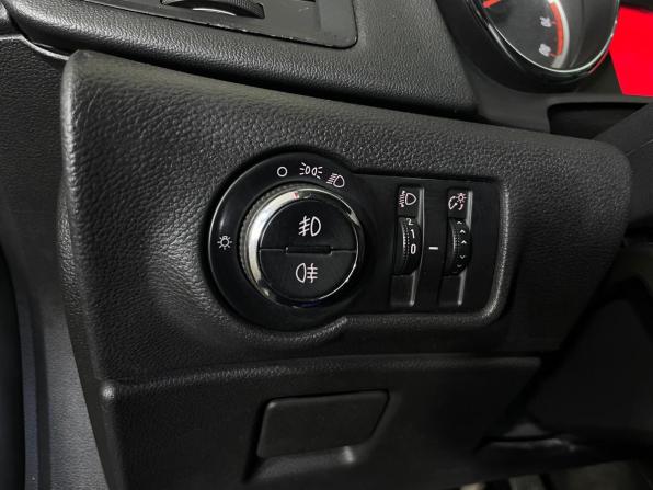 Opel Astra J с пробегом 2011 года, цена 749 000 рублей, 148135 км, хэтчбек, Автокод Объявления