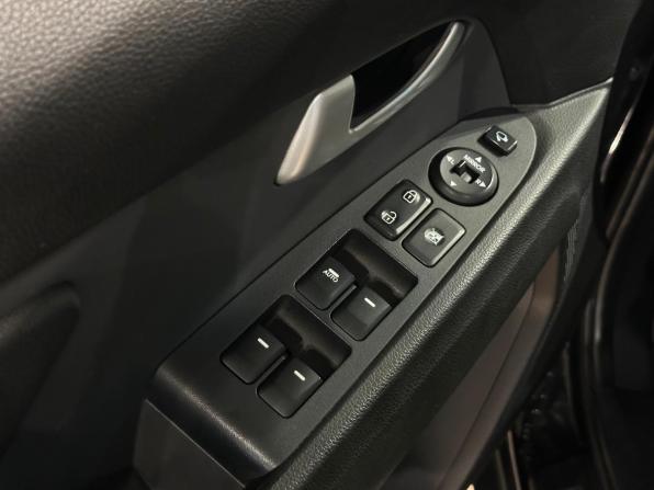 Kia Sportage III с пробегом 2014 года, цена 1 250 000 рублей, 215811 км, внедорожник, Автокод Объявления