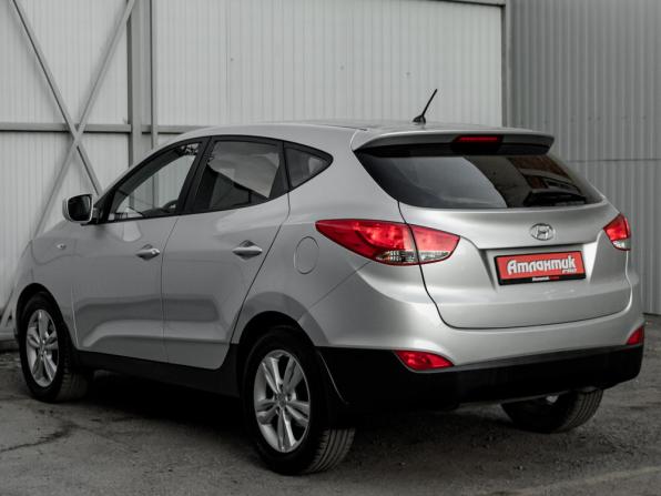 Hyundai ix35 I с пробегом 2012 года, цена 1 065 000 рублей, 107683 км, внедорожник, Автокод Объявления