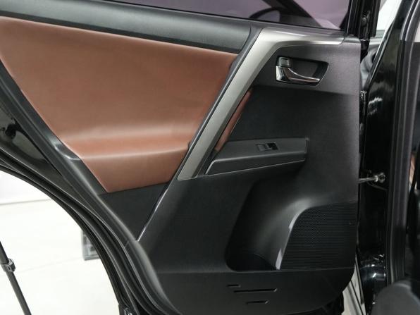 Toyota RAV4 IV (XA40) Рестайлинг с пробегом 2018 года, цена 2 780 000 рублей, 60656 км, внедорожник, Автокод Объявления
