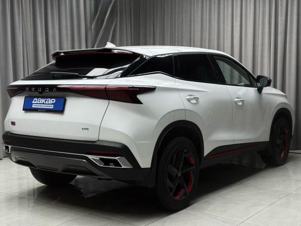 Omoda C5 I с пробегом 2023 года, цена 2 099 000 рублей, 53755 км, внедорожник, Автокод Объявления