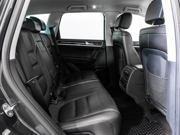 Volkswagen Touareg II с пробегом 2013 года, цена 2 499 000 рублей, 123000 км, внедорожник, Автокод Объявления