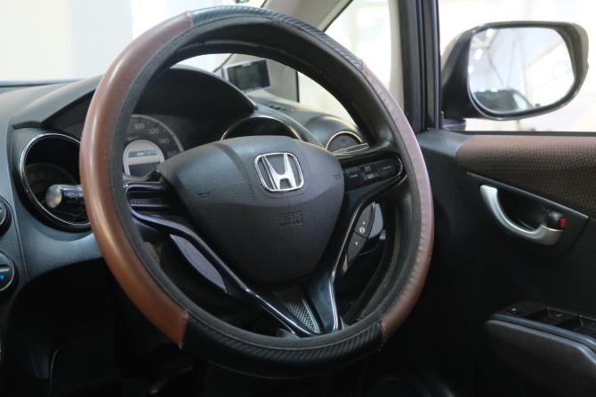 Honda Fit Shuttle I с пробегом 2012 года, цена 929 000 рублей, 196000 км, универсал, Автокод Объявления
