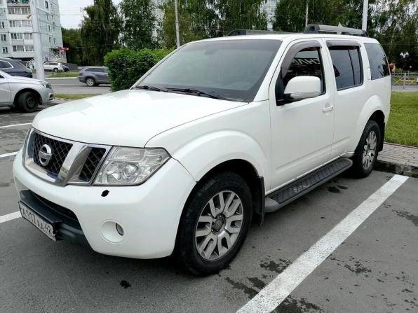 Nissan Pathfinder III Рестайлинг с пробегом 2011 года, цена 1 449 000 рублей, 330000 км, внедорожник, Автокод Объявления