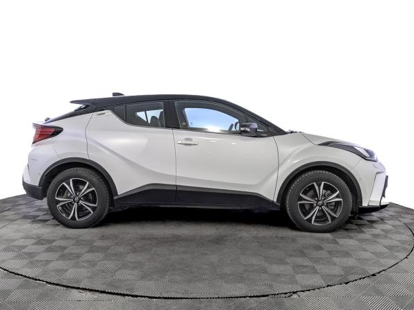 Toyota C-HR I Рестайлинг с пробегом 2021 года, цена 2 955 000 рублей, 47330 км, внедорожник, Автокод Объявления