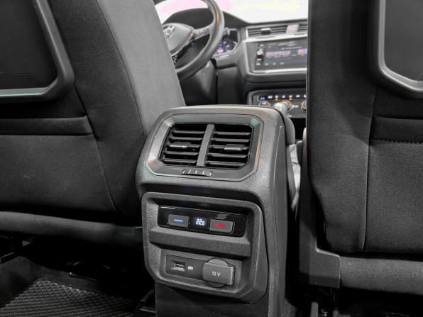 Volkswagen Tiguan II с пробегом 2019 года, цена 3 950 000 рублей, 48319 км, внедорожник, Автокод Объявления