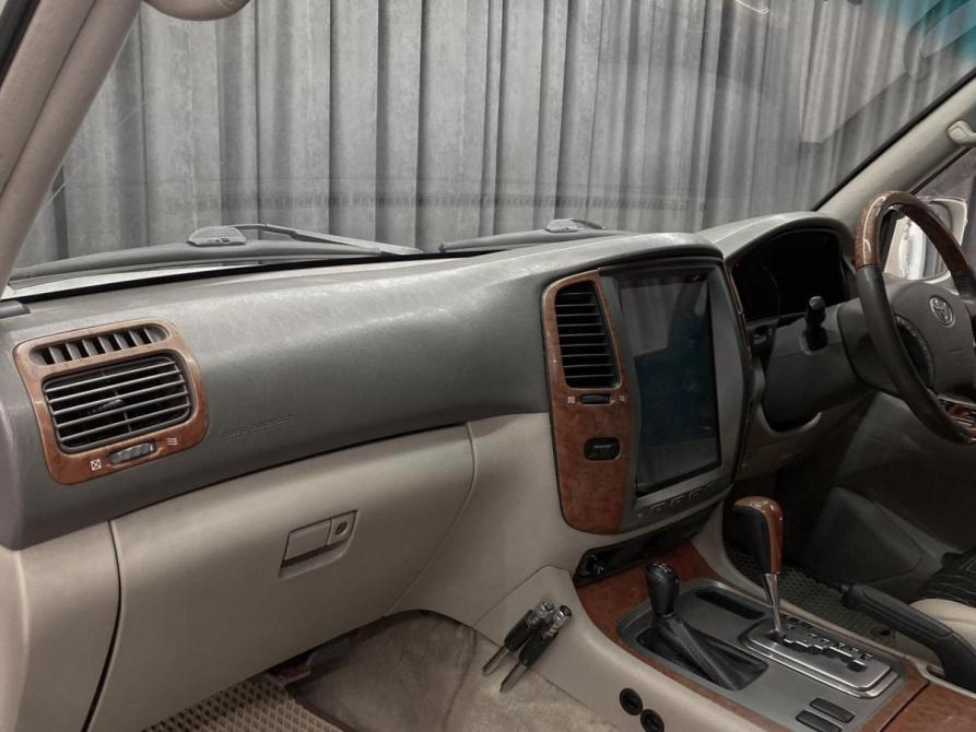 Toyota Land Cruiser 100 Series Рестайлинг 1 Красноярск  - изображение 12