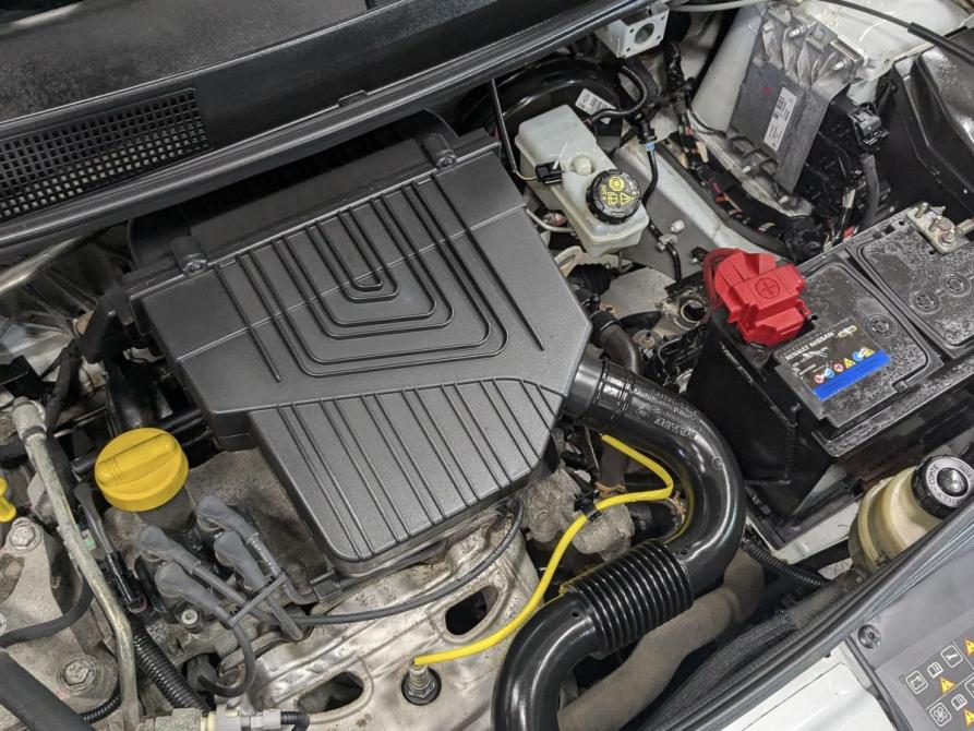 Renault Logan II Санкт-Петербург  - изображение 9