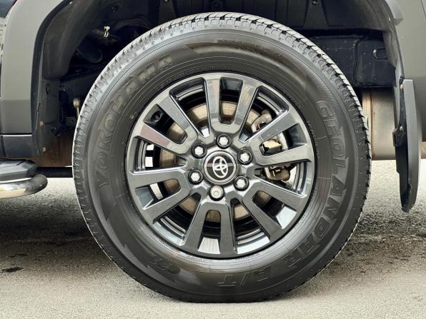 Toyota Land Cruiser Prado 250 Series с пробегом 2024 года, цена 8 700 000 рублей, 32300 км, внедорожник, Автокод Объявления