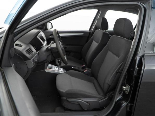 Opel Astra H Рестайлинг с пробегом 2013 года, цена 800 050 рублей, 124612 км, седан, Автокод Объявления