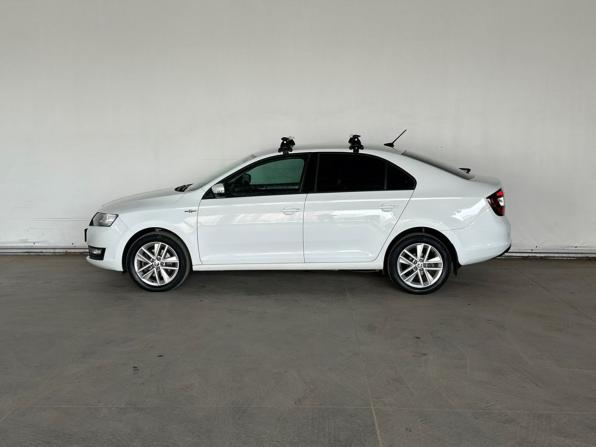 Skoda Rapid I Рестайлинг с пробегом 2019 года, цена 1 348 000 рублей, 136378 км, лифтбек, Автокод Объявления