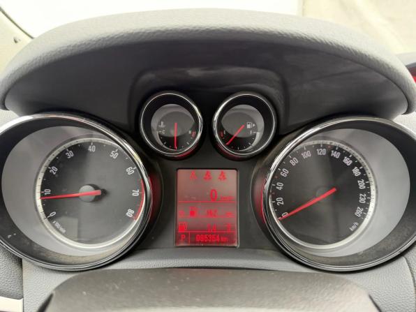 Opel Mokka I с пробегом 2013 года, цена 1 250 000 рублей, 95352 км, внедорожник, Автокод Объявления