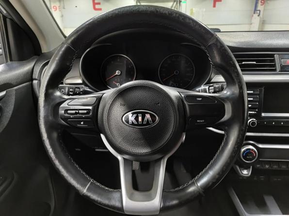 Kia Rio IV с пробегом 2018 года, цена 990 000 рублей, 212191 км, хэтчбек, Автокод Объявления