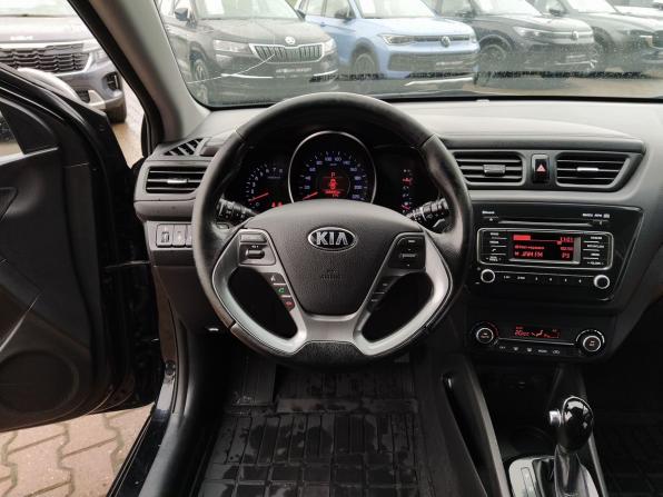 Kia Rio III Рестайлинг с пробегом 2016 года, цена 944 000 рублей, 208644 км, хэтчбек, Автокод Объявления