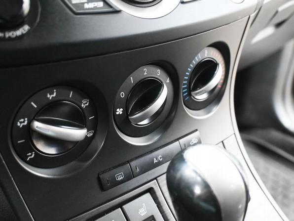 Mazda 3 II (BL) с пробегом 2011 года, цена 879 900 рублей, 220000 км, седан, Автокод Объявления