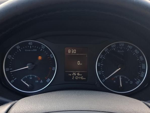 Skoda Octavia II (A5) Рестайлинг с пробегом 2011 года, цена 800 000 рублей, 210000 км, лифтбек, Автокод Объявления