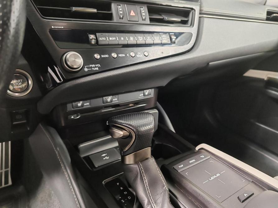 Lexus ES VII Рестайлинг Москва  - изображение 18