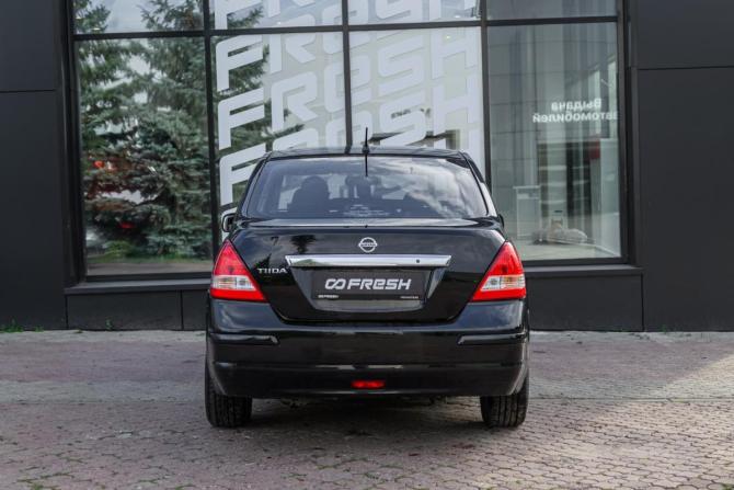 Nissan Tiida I Рестайлинг с пробегом 2010 года, цена 659 000 рублей, 194901 км, седан, Автокод Объявления