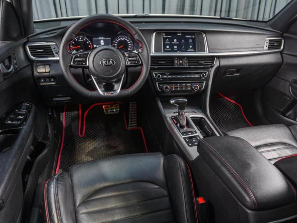 Kia Optima IV Рестайлинг с пробегом 2018 года, цена 2 249 000 рублей, 118761 км, седан, Автокод Объявления