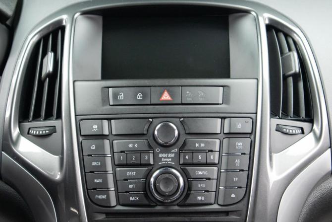 Opel Astra J Рестайлинг с пробегом 2014 года, цена 1 089 000 рублей, 170000 км, хэтчбек, Автокод Объявления