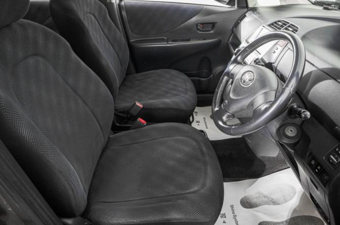 Toyota Ractis I с пробегом 2006 года, цена 739 000 рублей, 200000 км, хэтчбек, Автокод Объявления