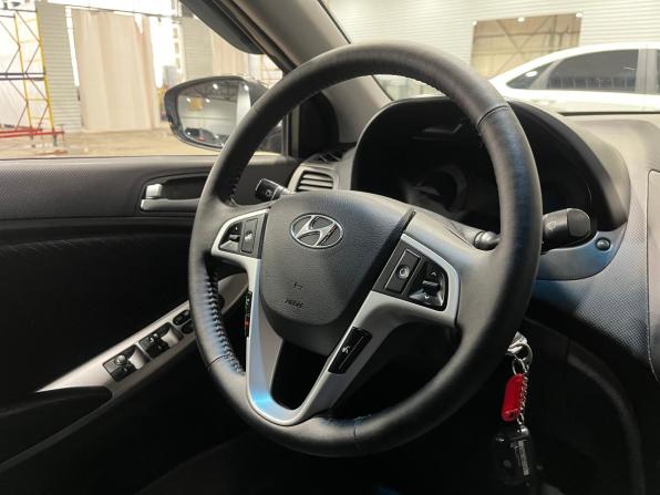 Hyundai Solaris I Рестайлинг с пробегом 2014 года, цена 798 000 рублей, 178200 км, седан, Автокод Объявления
