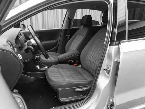 Volkswagen Polo V Рестайлинг с пробегом 2018 года, цена 1 580 000 рублей, 91005 км, седан, Автокод Объявления