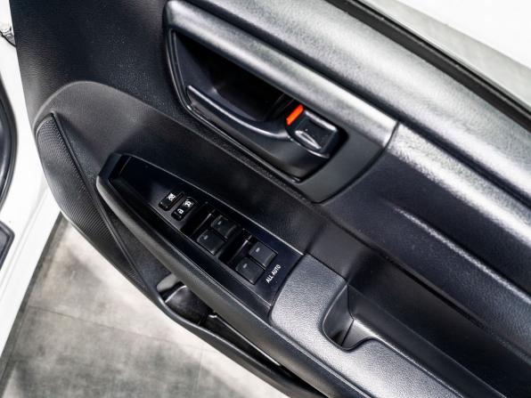 Toyota Corolla XI (E160 E170 E180) Рестайлинг 1 с пробегом 2015 года, цена 1 280 000 рублей, 99000 км, универсал, Автокод Объявления