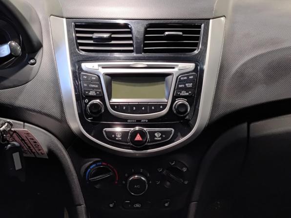 Hyundai Solaris I с пробегом 2013 года, цена 810 000 рублей, 137610 км, седан, Автокод Объявления