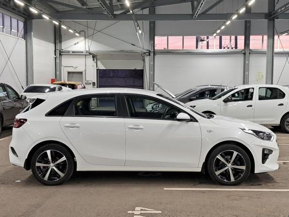 Kia Ceed III с пробегом 2021 года, цена 1 600 000 рублей, 83035 км, хэтчбек, Автокод Объявления