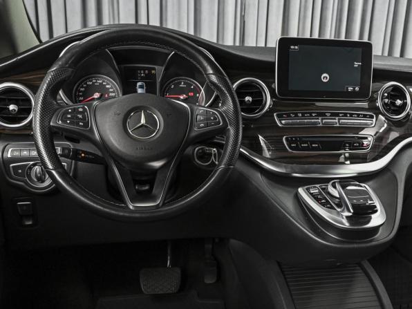 Mercedes-Benz V-Класс III (W447) с пробегом 2018 года, цена 4 369 000 рублей, 177585 км, минивэн, Автокод Объявления