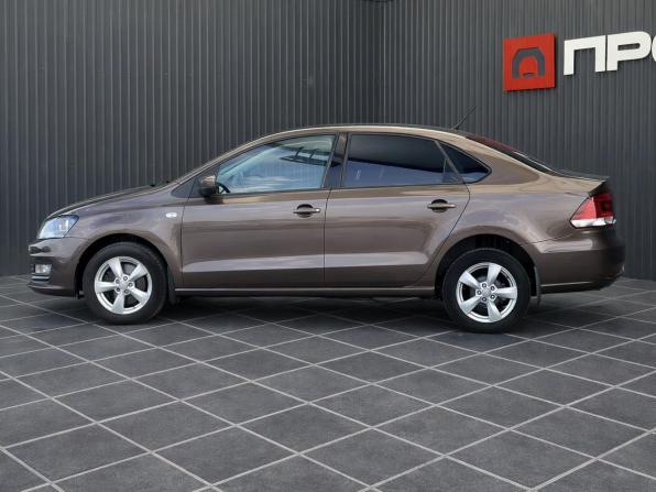 Volkswagen Polo V Рестайлинг с пробегом 2016 года, цена 1 032 000 рублей, 115278 км, седан, Автокод Объявления