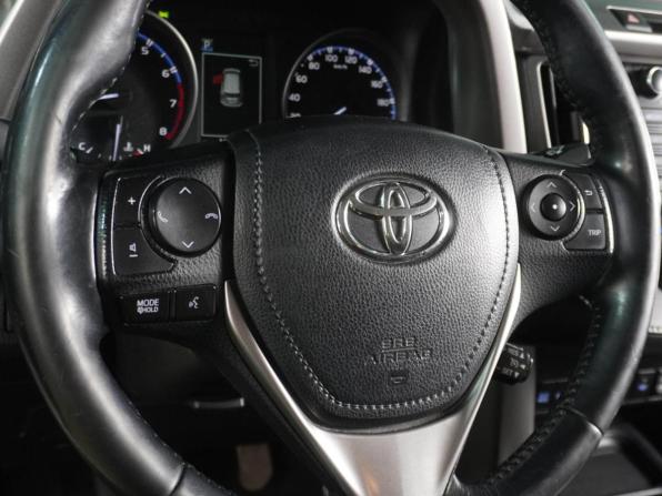 Toyota RAV4 IV (XA40) Рестайлинг с пробегом 2017 года, цена 2 409 000 рублей, 100748 км, внедорожник, Автокод Объявления