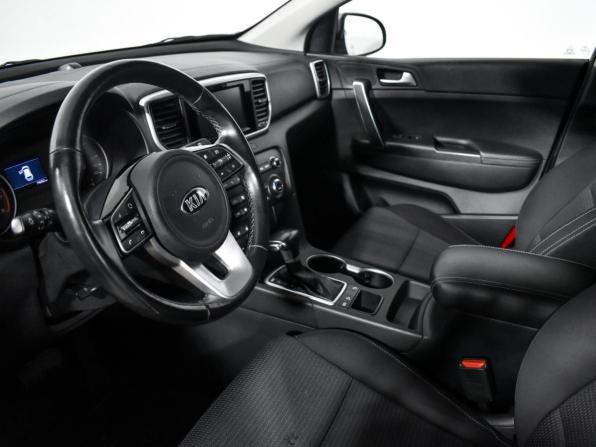 Kia Sportage IV Рестайлинг с пробегом 2018 года, цена 2 035 980 рублей, 74242 км, внедорожник, Автокод Объявления