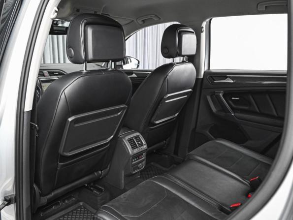 Volkswagen Tiguan II с пробегом 2017 года, цена 1 948 000 рублей, 195139 км, внедорожник, Автокод Объявления
