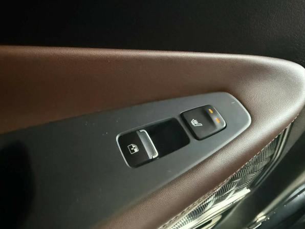 Hyundai Santa Fe IV Рестайлинг с пробегом 2021 года, цена 3 399 000 рублей, 110800 км, внедорожник, Автокод Объявления