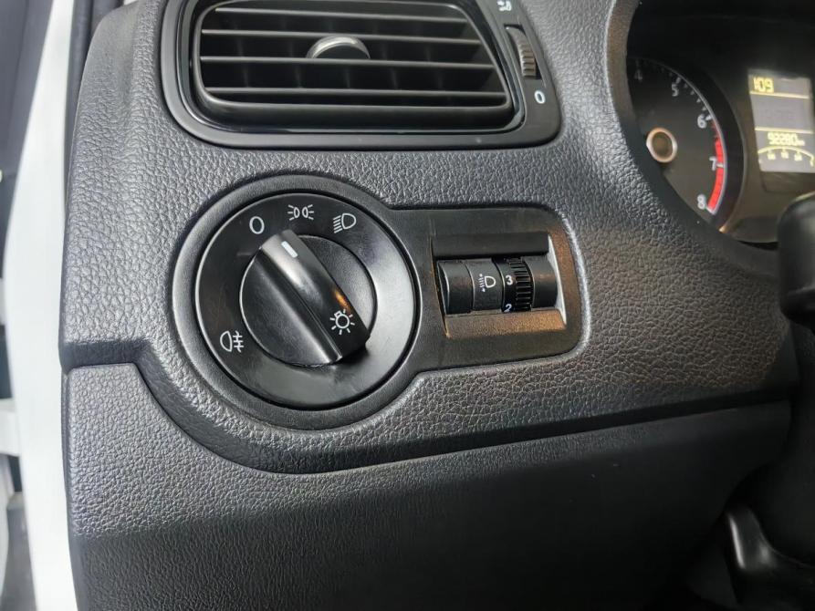 Volkswagen Polo V Рестайлинг Москва  - изображение 21