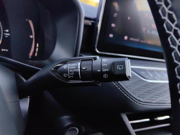 Haval Jolion I Рестайлинг с пробегом 2024 года, цена 2 220 000 рублей, 12391 км, внедорожник, Автокод Объявления